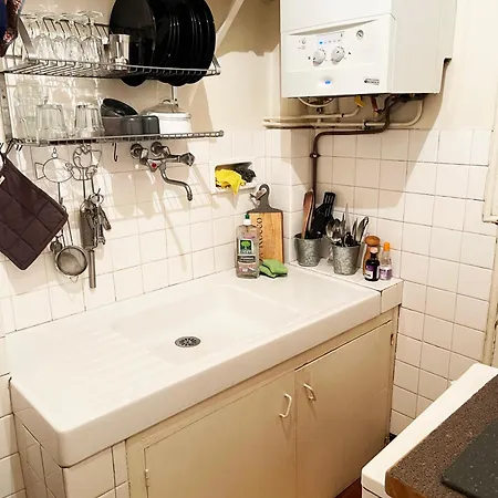 Flat In Montmartre/abbesses Appartamento Parigi